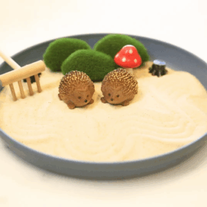Jaylorna Hedgehog Mini Animal Sandbox Cozy Desk Decor & Fidget Toy - Mini Zen Gardens